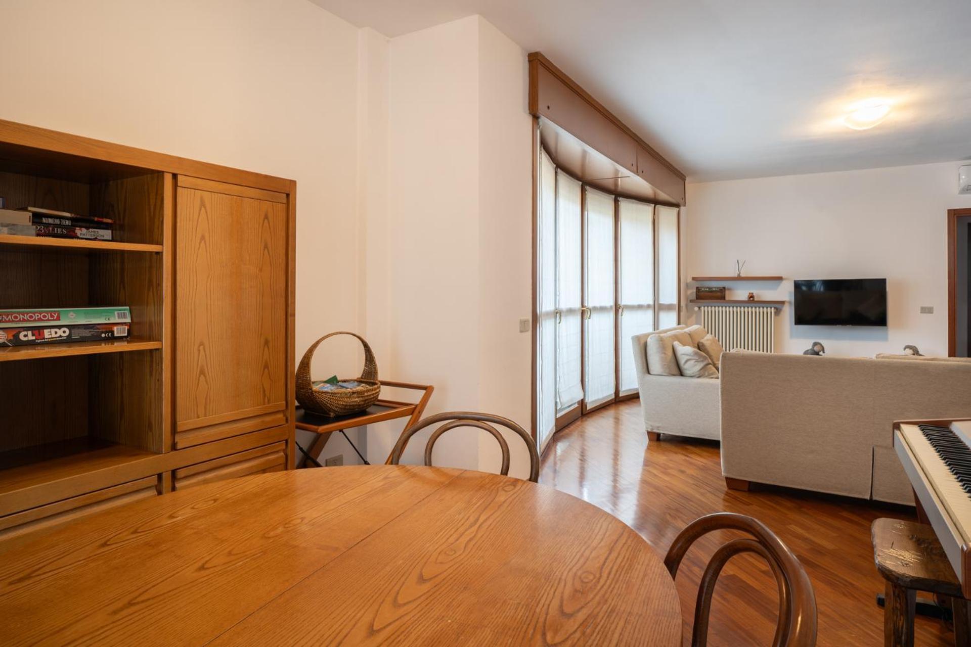 Spacious Bright Apartment Near City Center And Como Lake With Air Conditioning Лекко Экстерьер фото