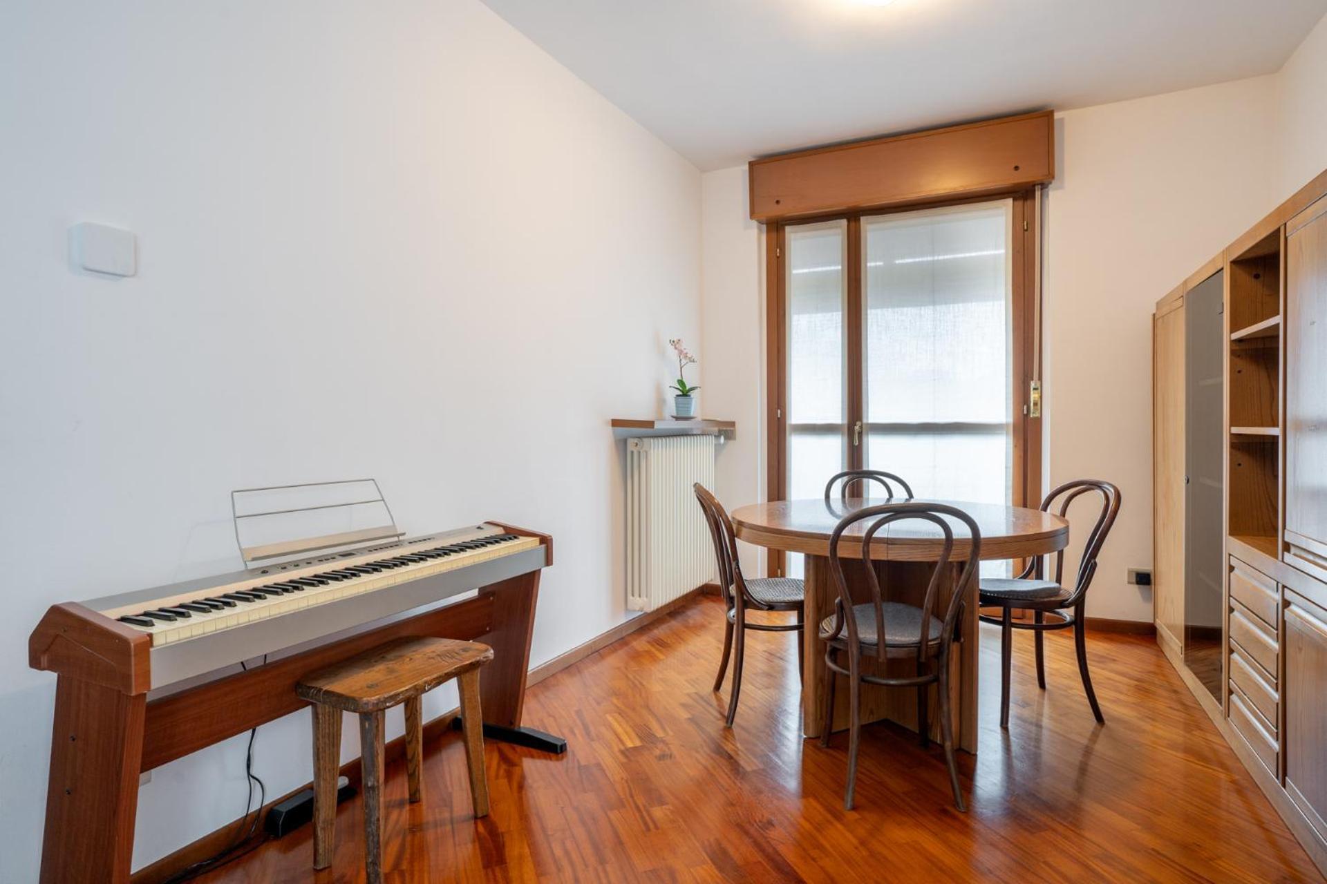 Spacious Bright Apartment Near City Center And Como Lake With Air Conditioning Лекко Экстерьер фото