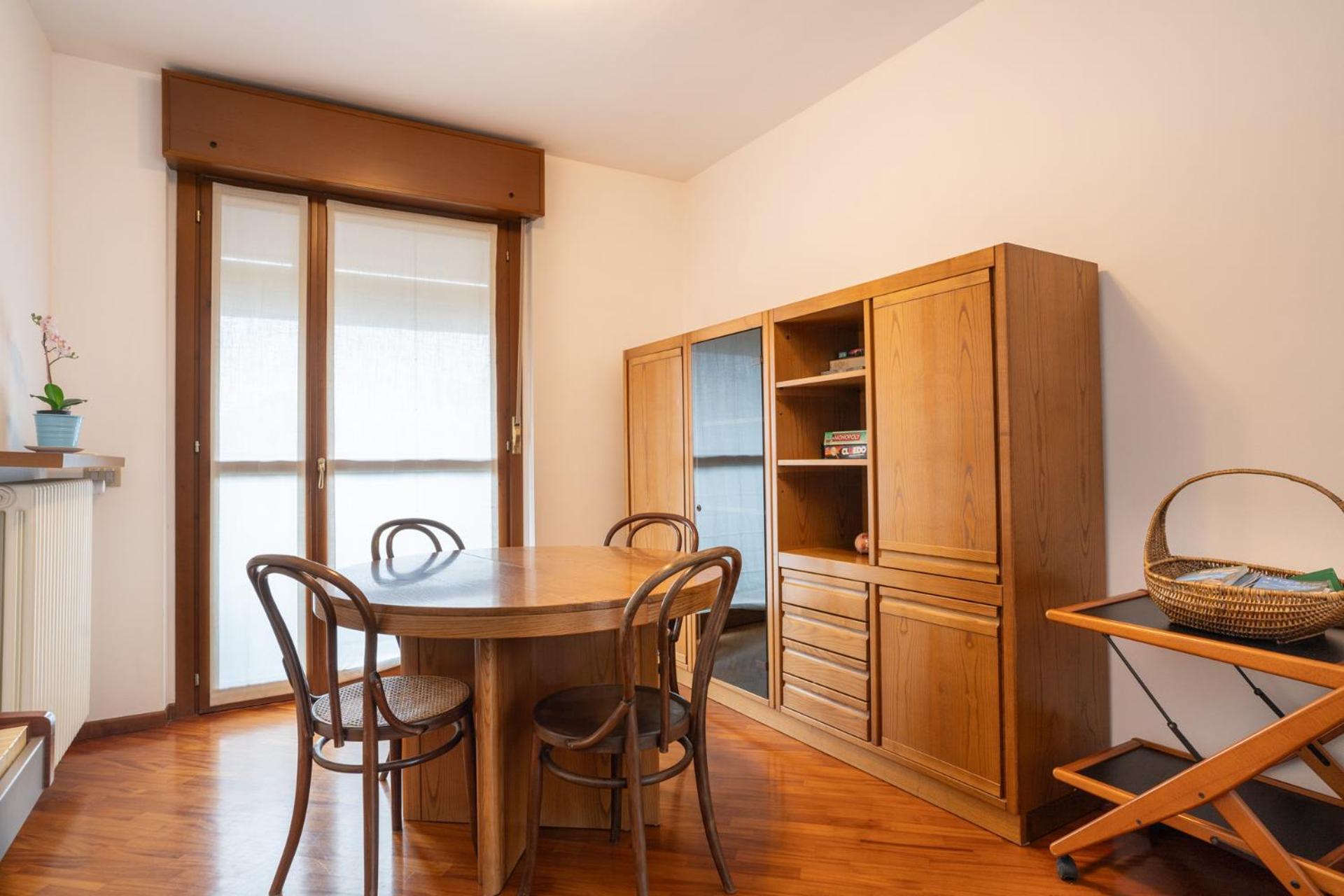 Spacious Bright Apartment Near City Center And Como Lake With Air Conditioning Лекко Экстерьер фото